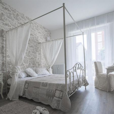 Lilly Chic Monza Bed & Breakfast Exterior foto