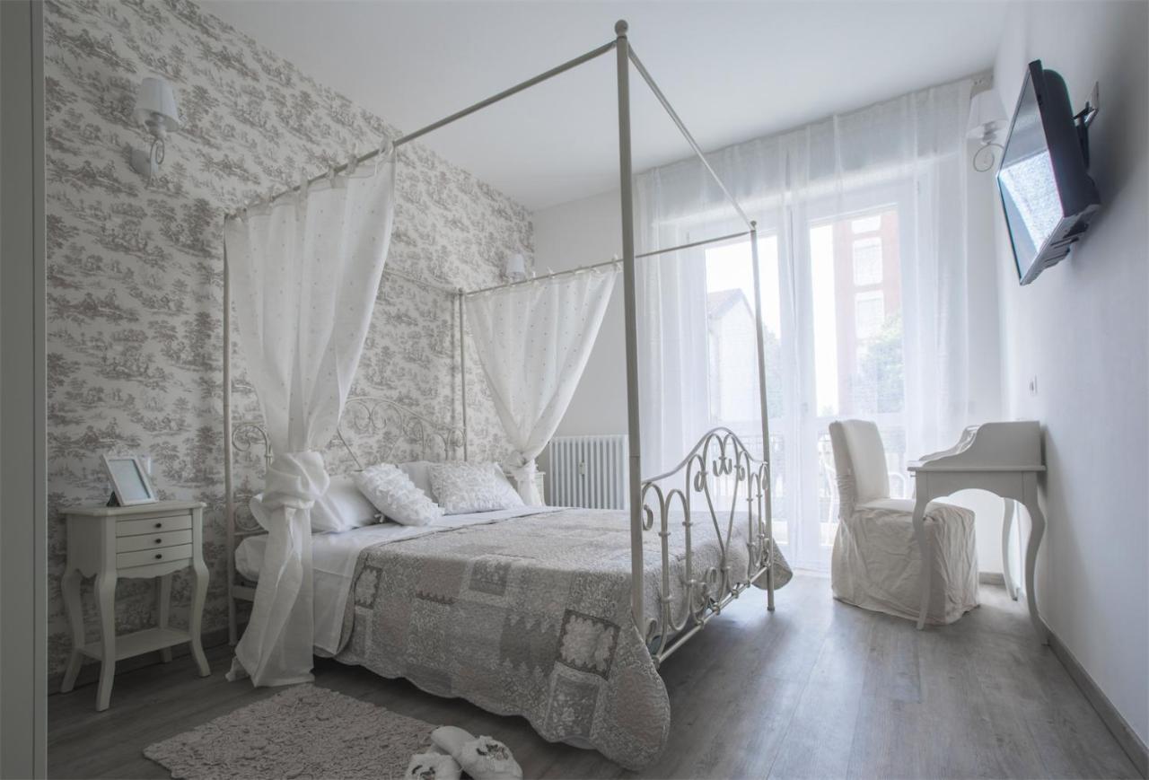 Lilly Chic Monza Bed & Breakfast Exterior foto